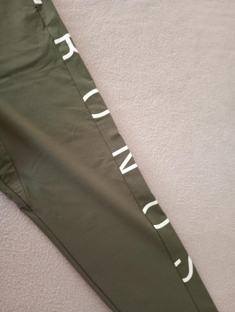 クロノス cronos　ボトムス　トラックパンツ ジョガー L