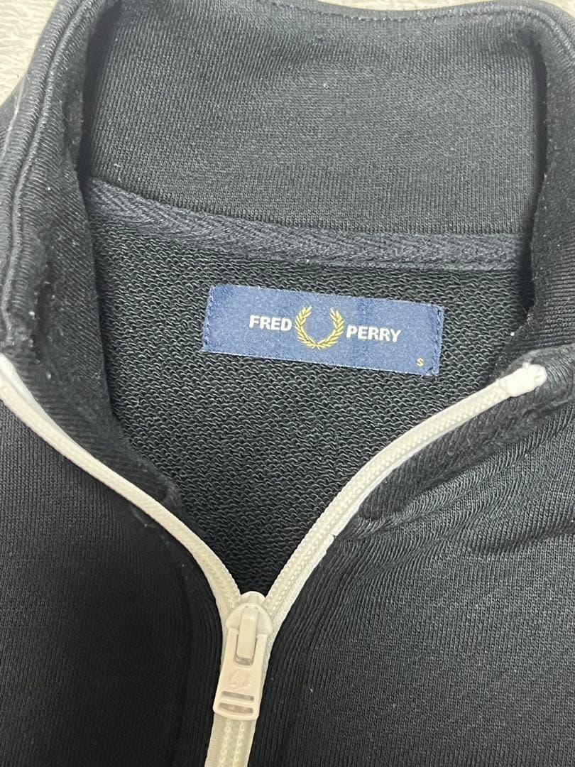 【美品】FRED PERRY フレッド・ペリー ハーフジップスウェット S 黒