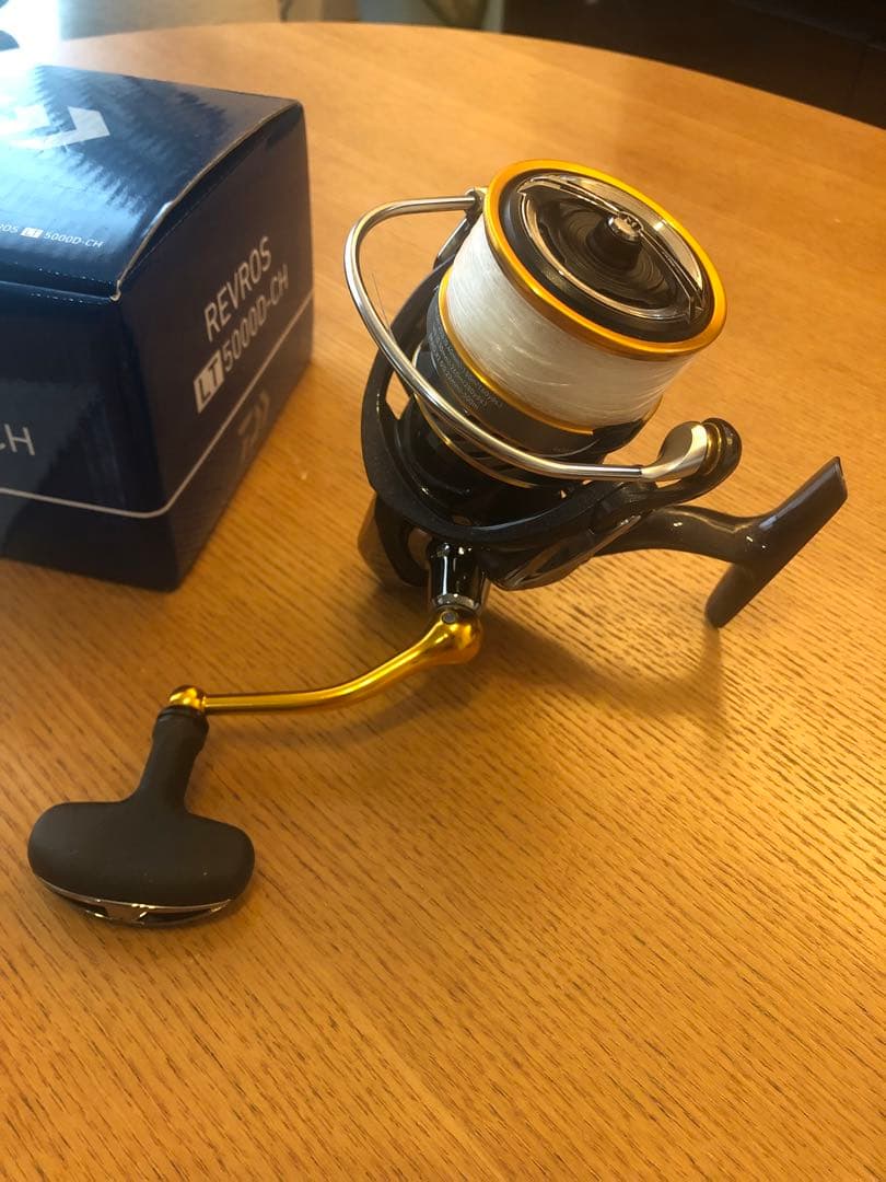 スピニングリール REVROS LT 5000D-CH