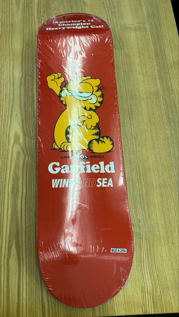 WIND AND SEA × GARFIELD SKATE BOARD