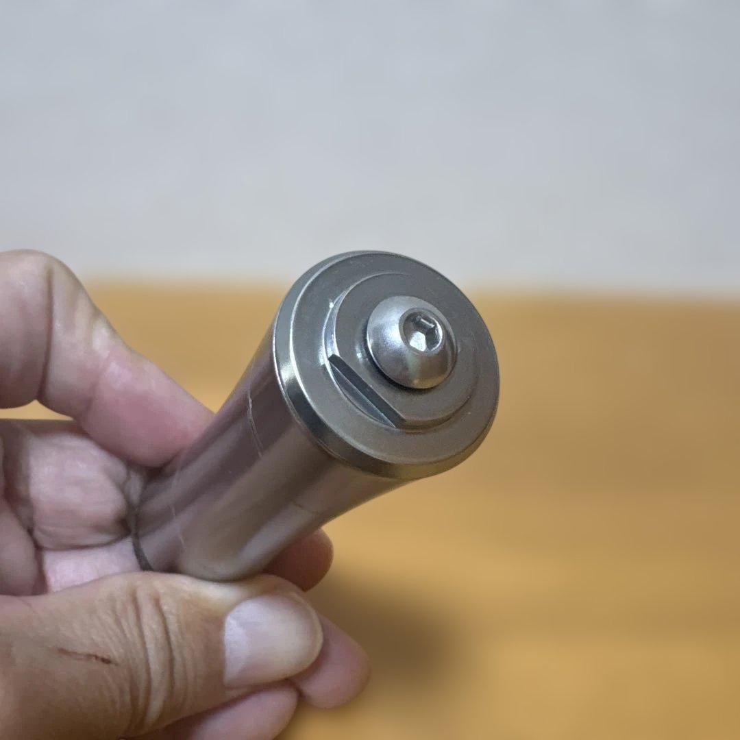 ヒトトキワークス　オフセット専用アルミグリップ単体　シルバー
