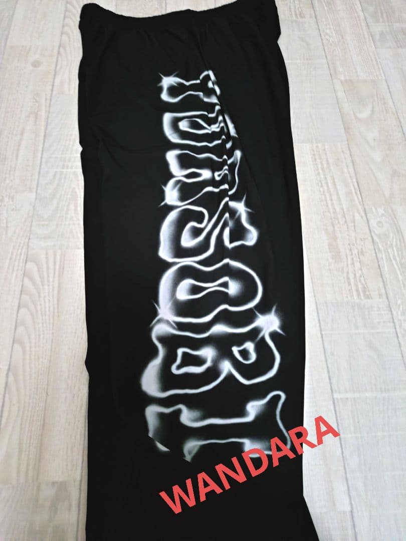 YASBロゴパーカーとWANDARAパンツセット