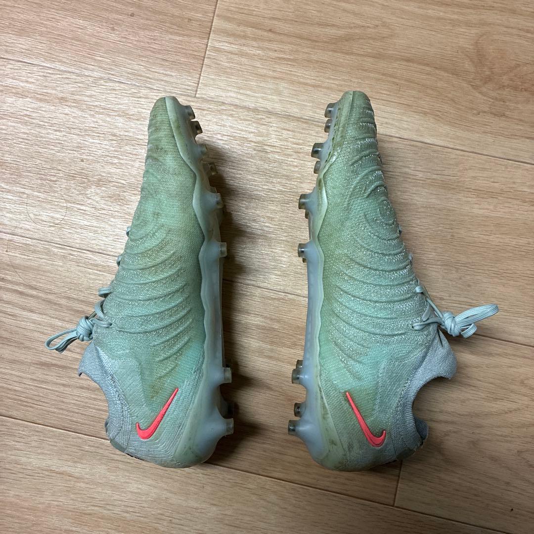 Nike サッカーシューズ・スパイク ファントム　GX エリート　ピンク　水色
