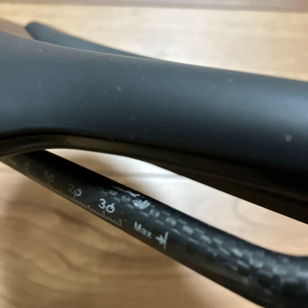 Prologo(プロロゴ) NAGO R4 NACK 137 サドル