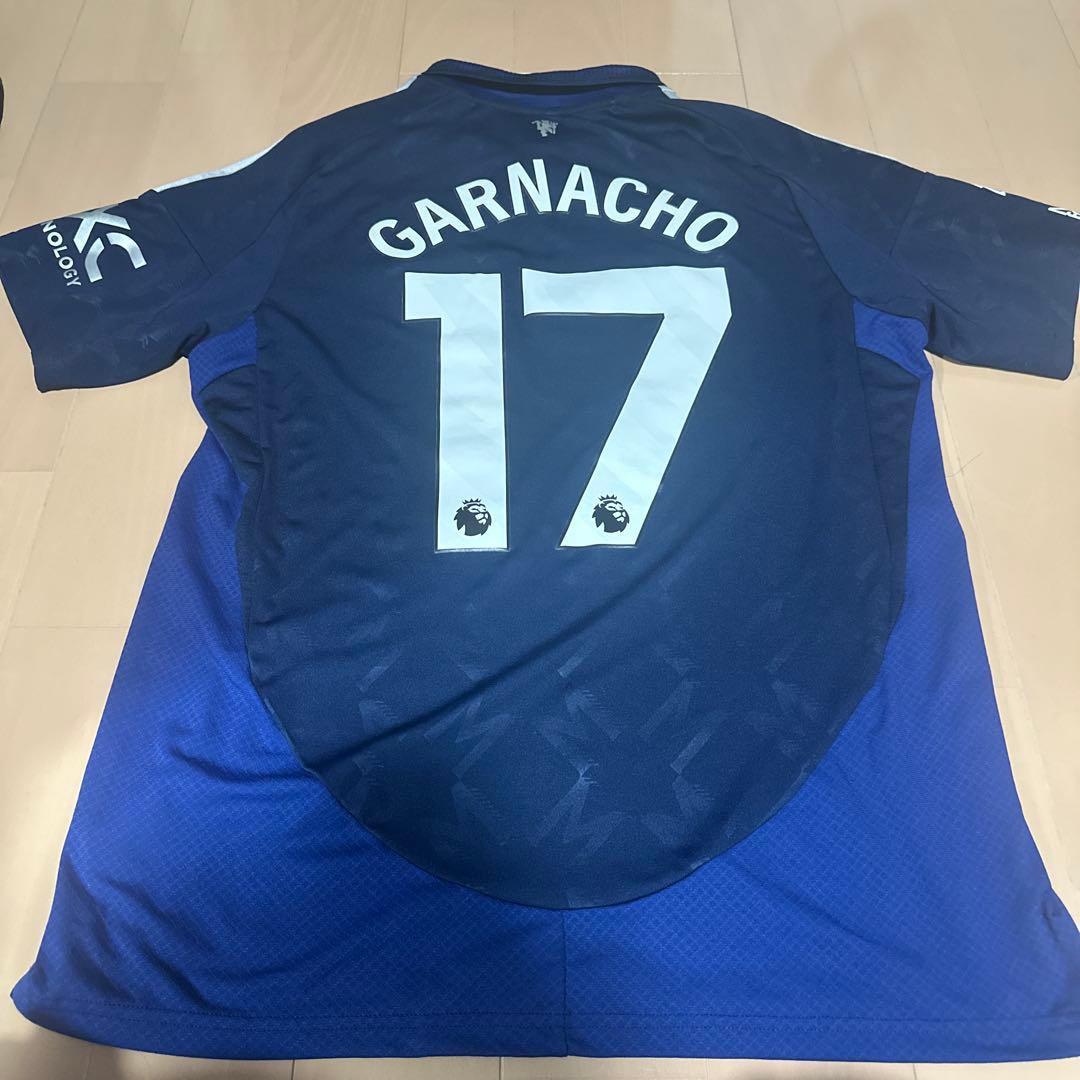 Manchester United Garnacho 17番シャツ