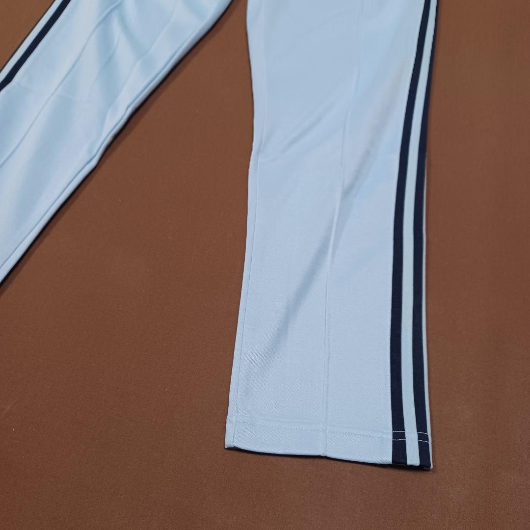 adidas　アディカラー クラシック トラックパンツ（ジャージ）