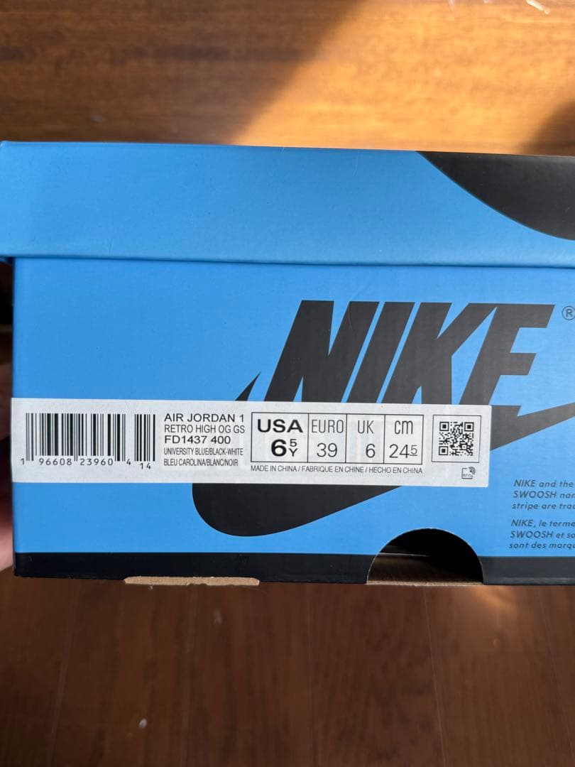シューズ(女性用) NIKE Air Jordan 1