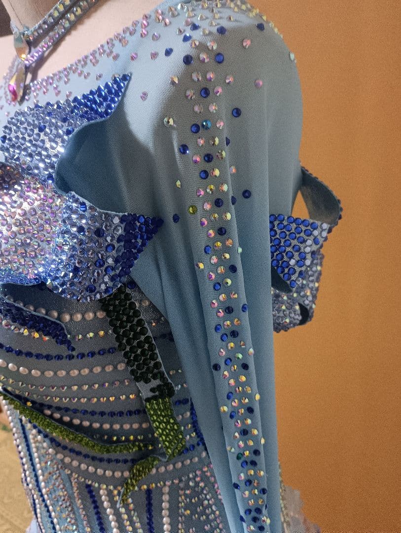新品未使用✨立体花✨豪華 社交ダンスドレス水色ストーン 競技会、デモ、共演会、M