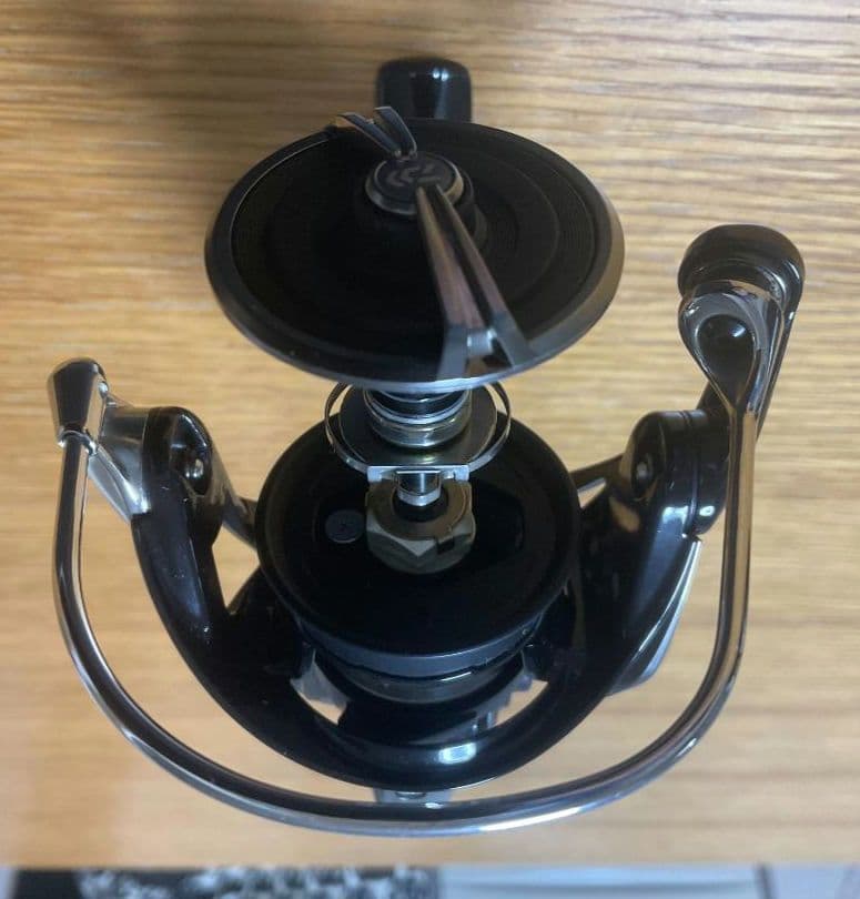 DAIWA セルテート カスタムボディ ST FC LT2500-XH-SLPW