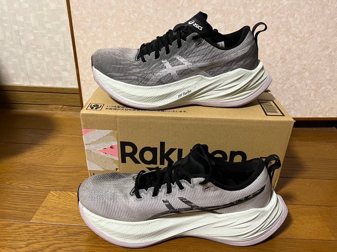アシックス スーパーブラスト（27.0cm）