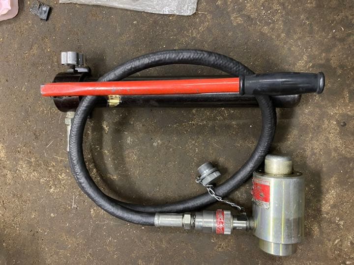 泉精器製作所　手動油圧工具