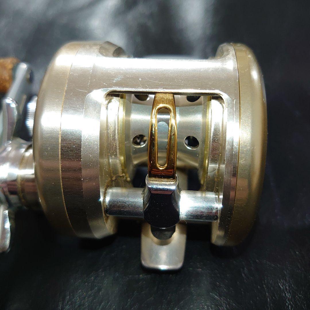 Daiwa Millionaire CV-Z 205 リール