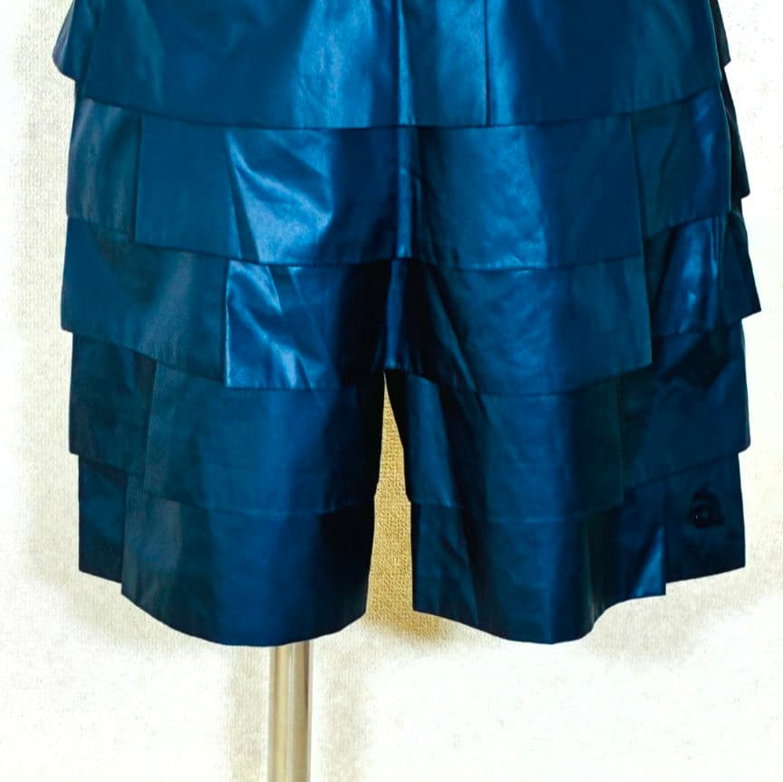 良品 アルチビオ ティアード ショートパンツ ゴルフウェア S 光沢感 キレイめ