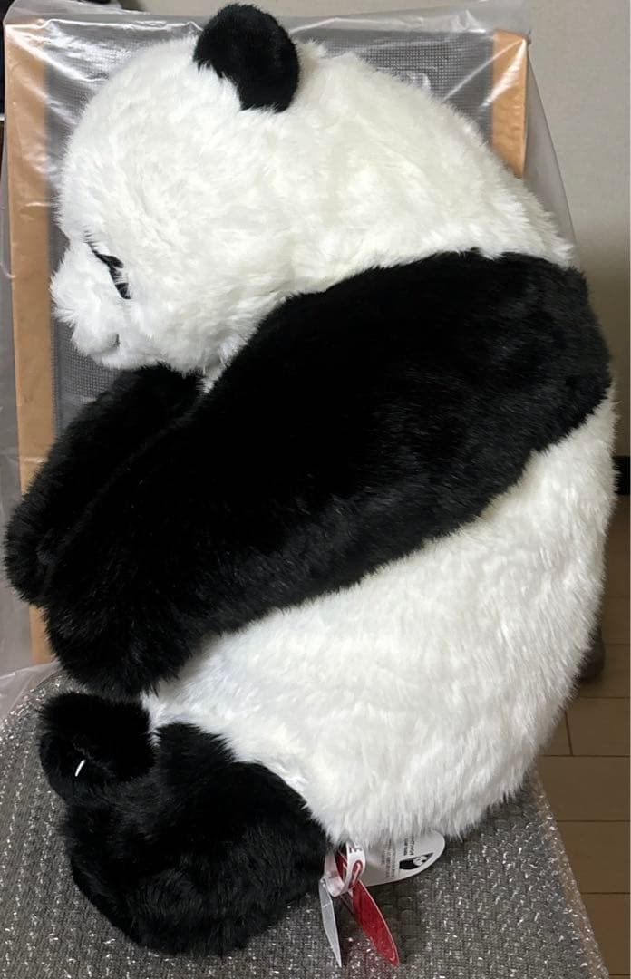 【♡ファーファ♡タグ付き新品】上野動物園　パンダ　抱っこパンダ　ぬいぐるみ