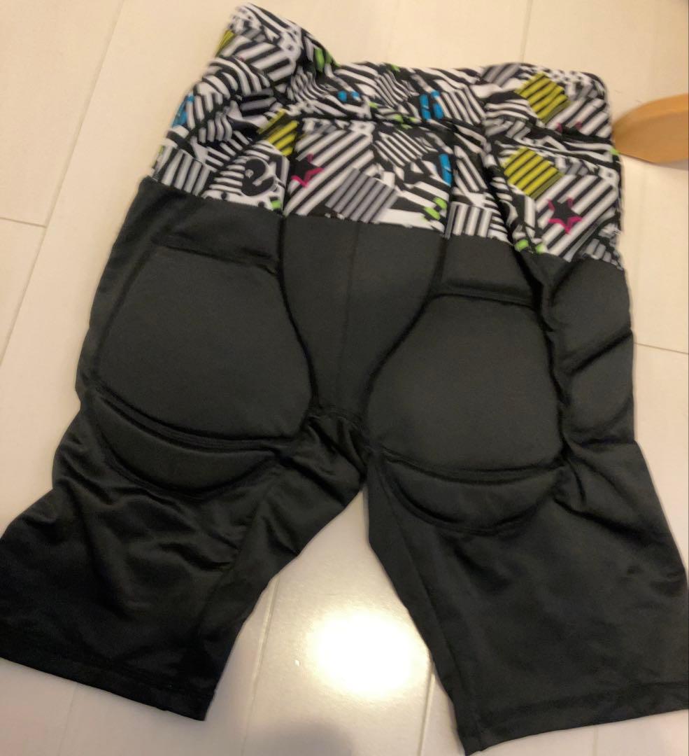 スノーボードウエア　上下セット　ジャケットLパンツM