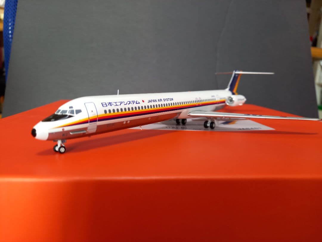JC wings 1/200 JAS MD-81 JA8461　です