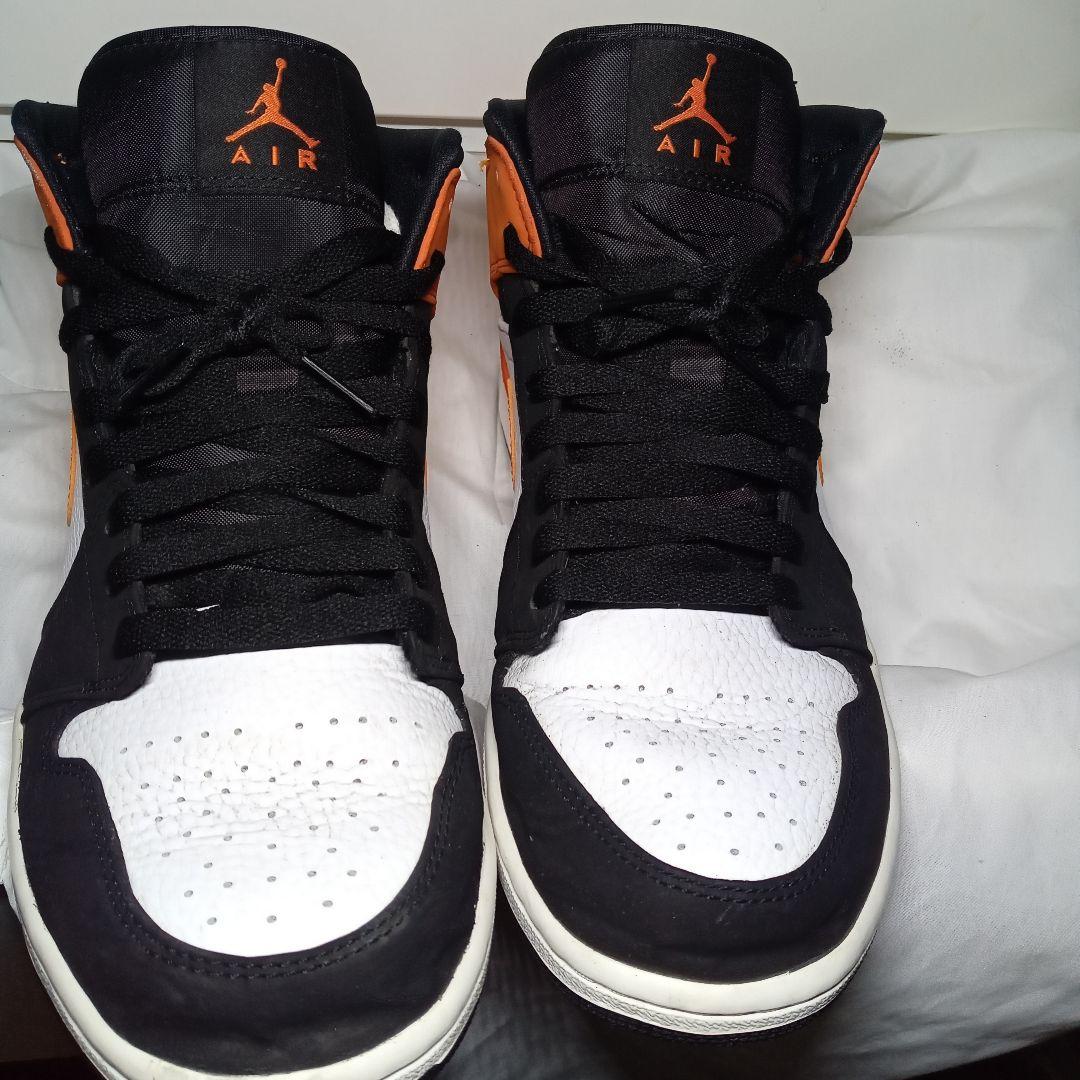 NIKE AIR JORDAN1 オレンジ/ブラック　人気カラー