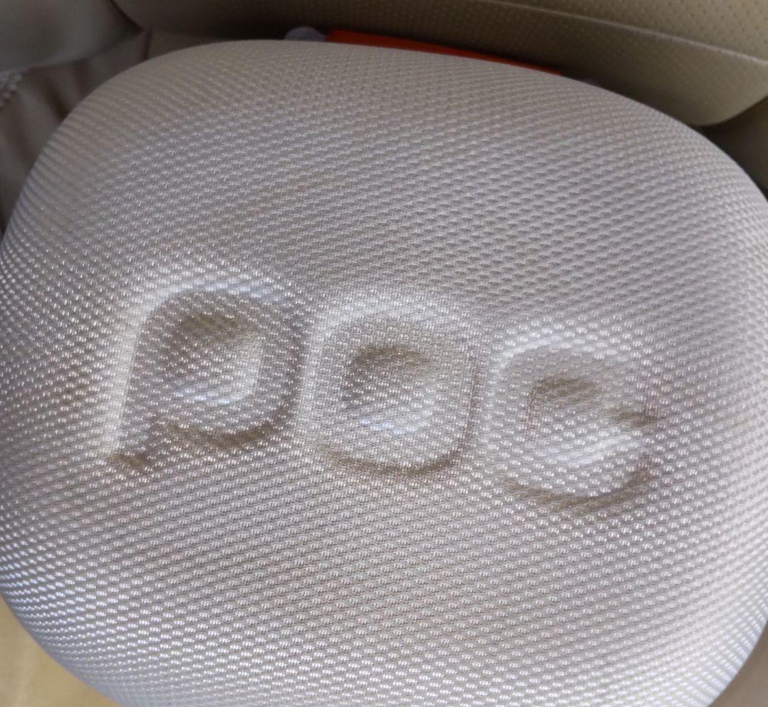 未使用保管品
POC ヘルメットケース