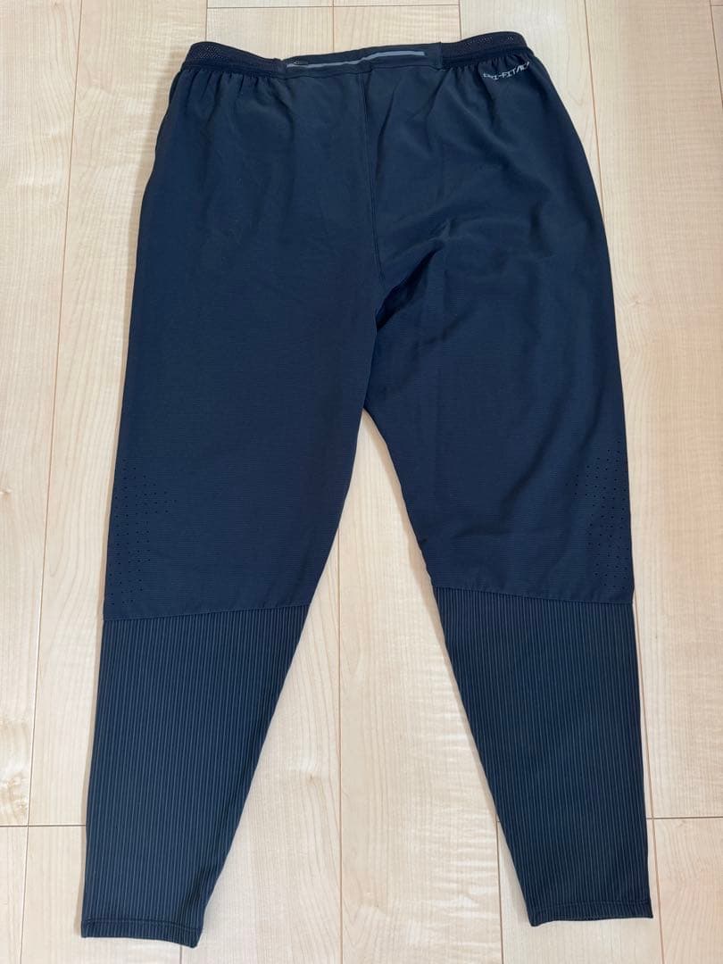 NIKE メンズ XL エアロスイフト ランニング パンツ 黒 タイツ ナイキ
