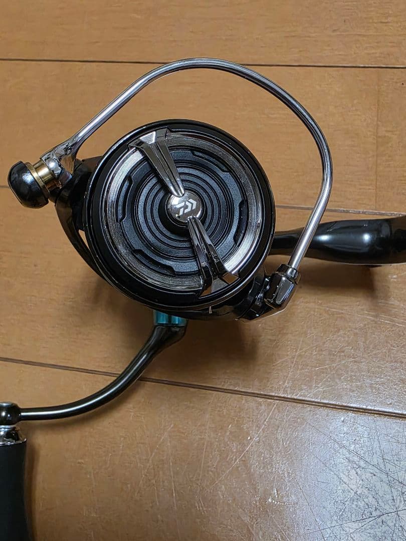 21エメラルダスAIR LT2500-XH　αスプール2個　エギ8本などセット