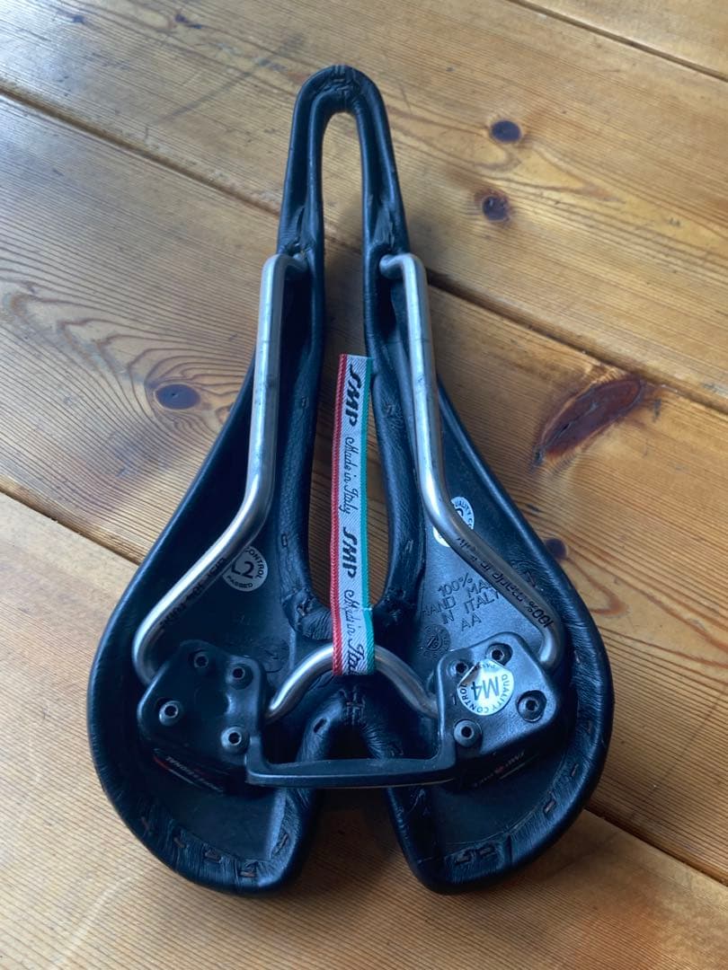 Selle SMP Stratos サドル