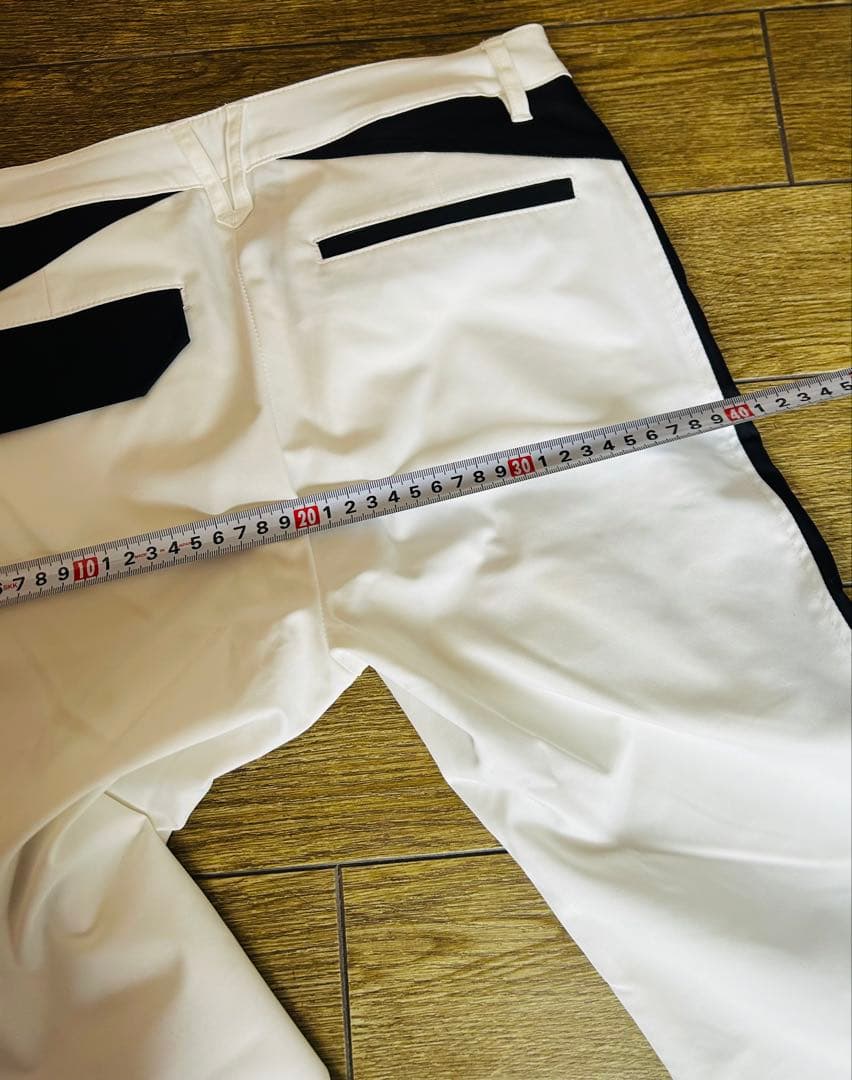 韓国　デサントゴルフ ❣️ レディース ゴルフパンツ 61 Sサイズ