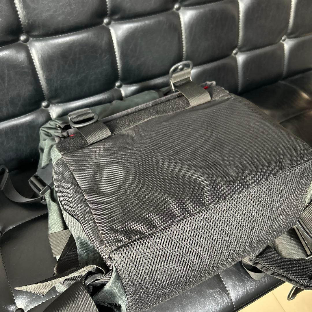 ILE INSIDE LINE EQUIPMENT カメラバック