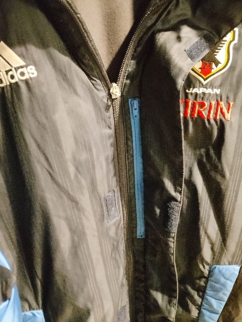 正規品　大人気　サッカー日本代表　adidas JFA KIRIN ベンチコート