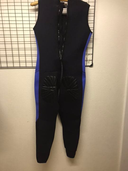 ウェットスーツ 中古03