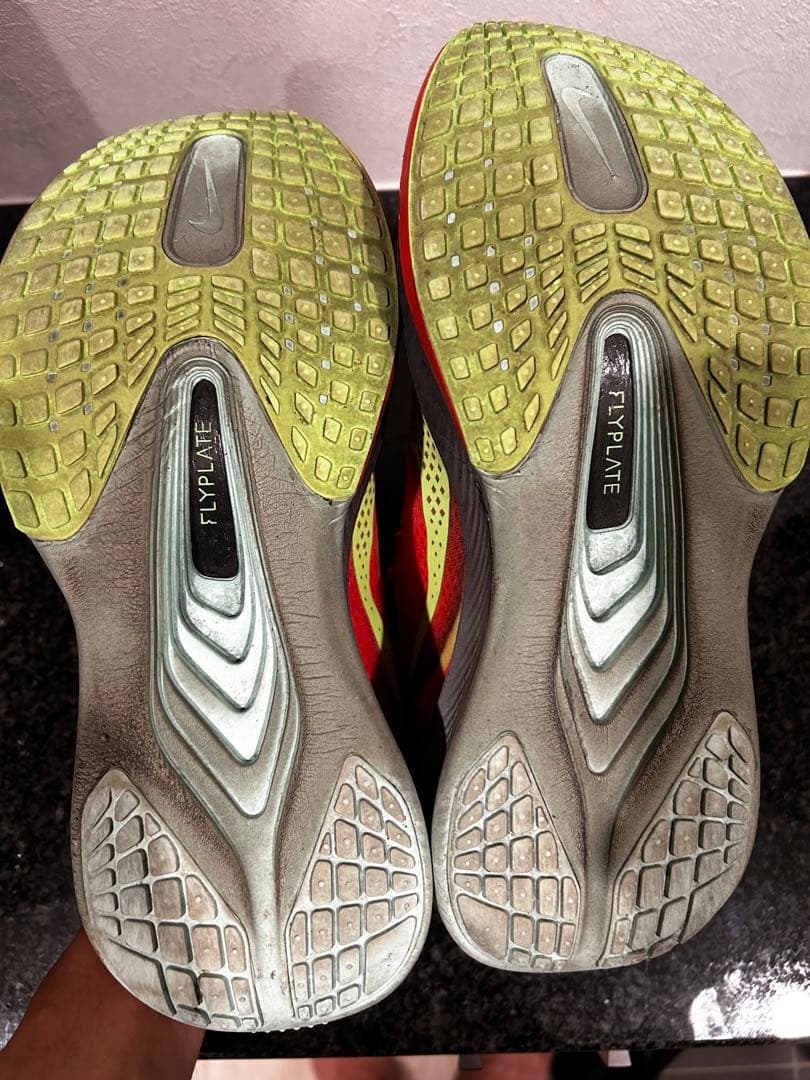 NIKE zoomfly6 クリムゾンレッド　27.5