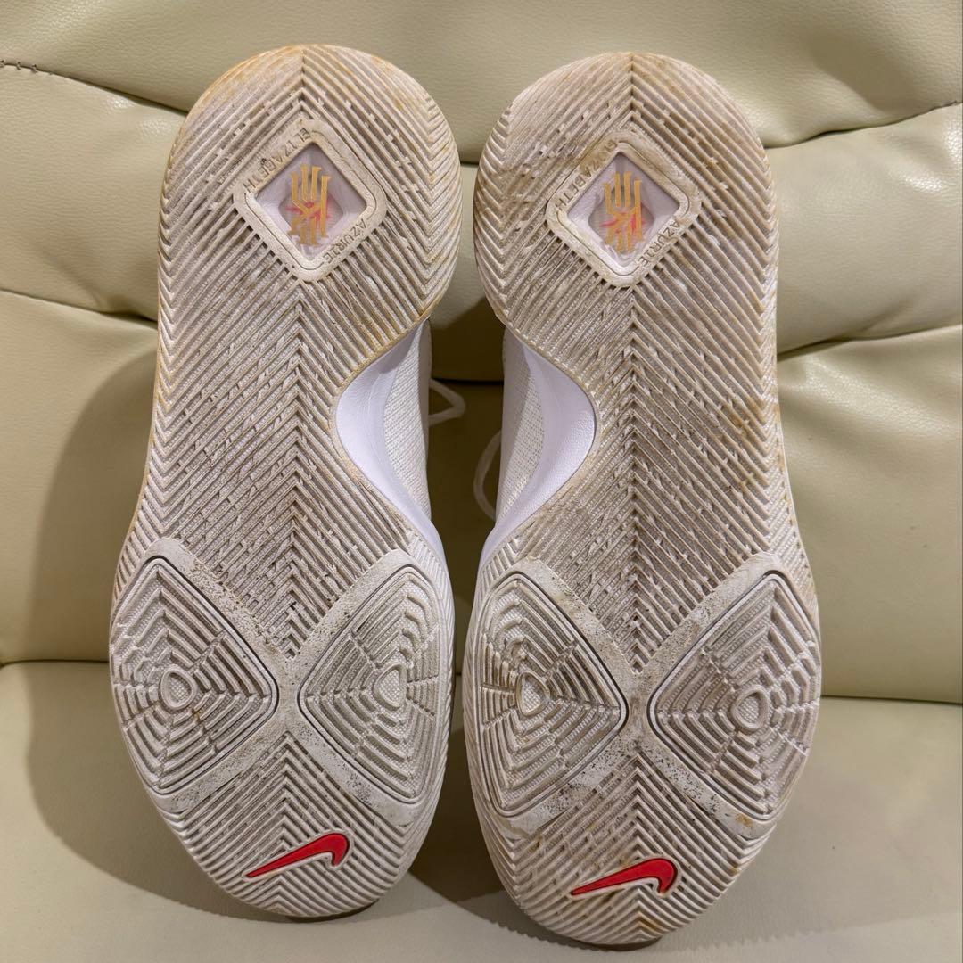 NIKE KYRIY 3 27.5 カイリー ナイキ
