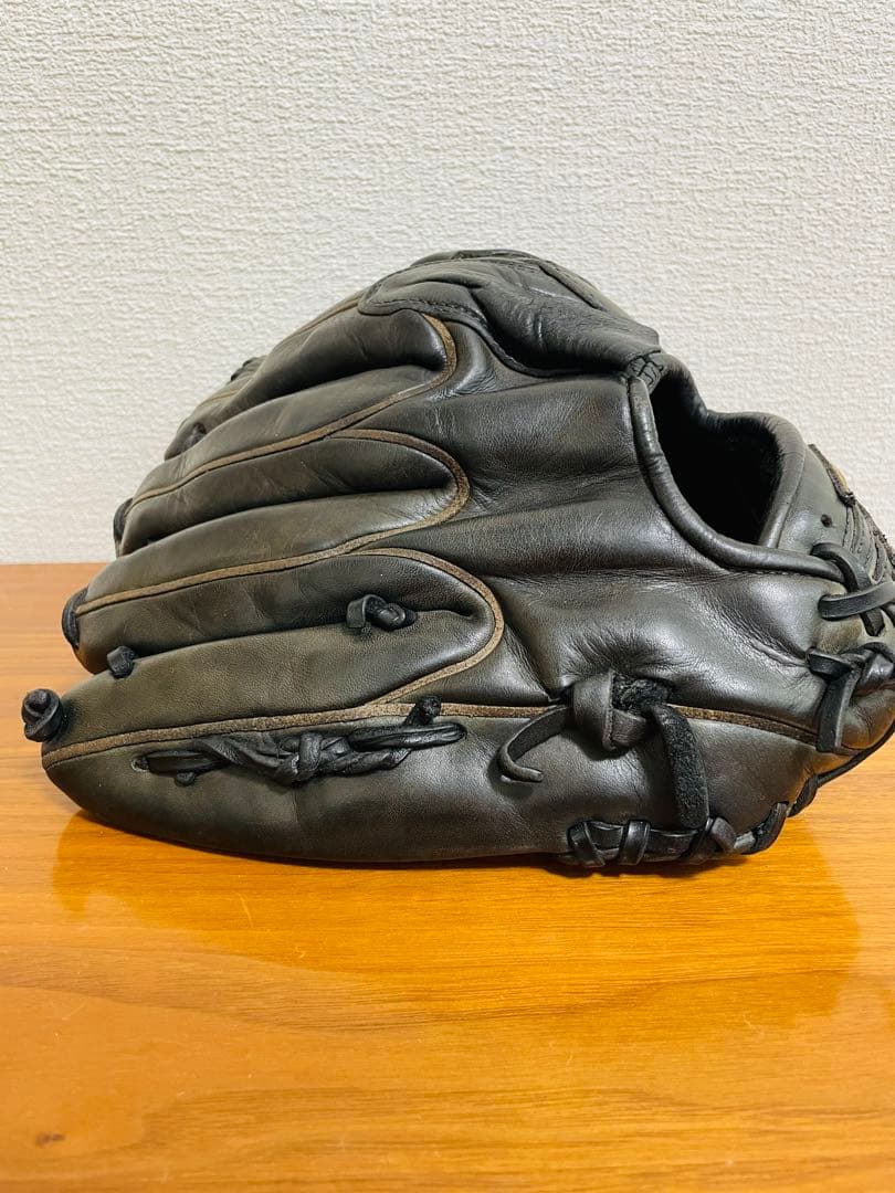 Mizuno ミズノ　黒 レザー グローブ 投手用　即戦力 軟式用