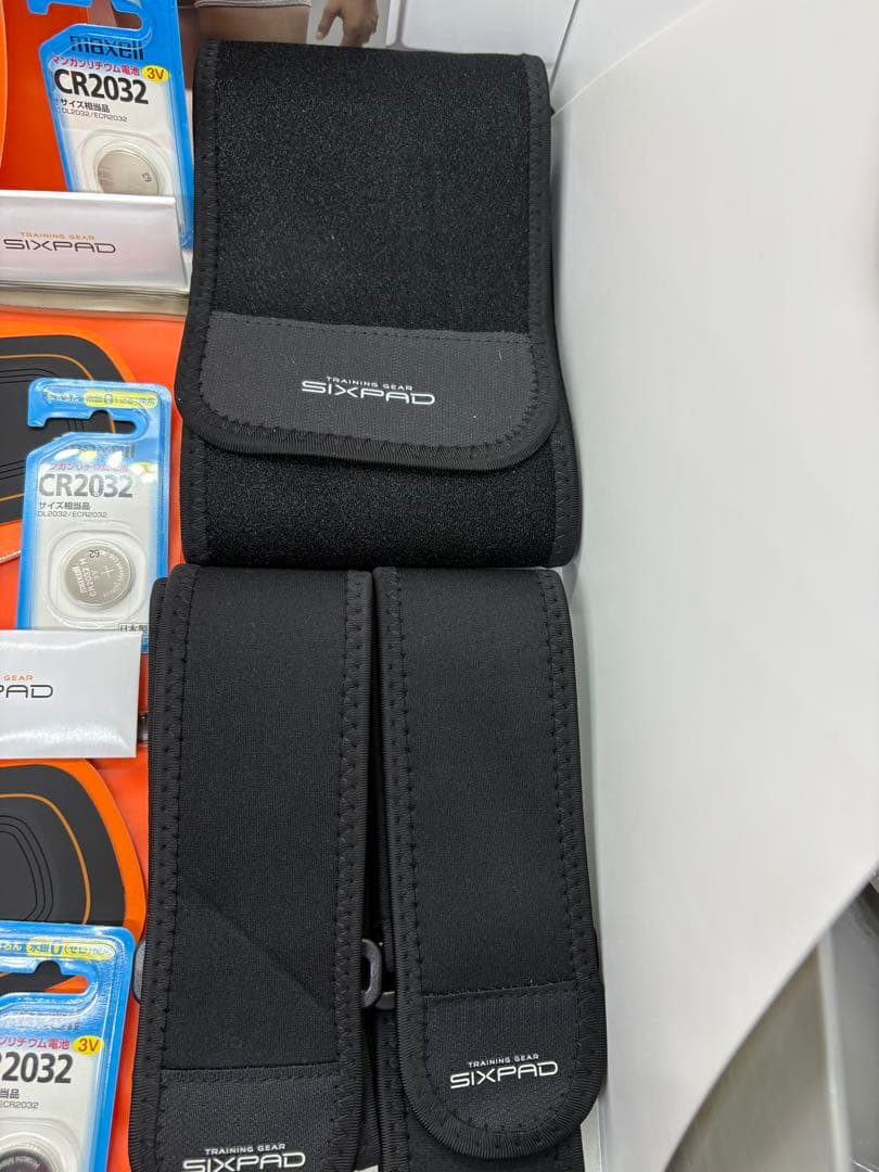 【美品】SIXPAD アブズフィット+ボディフィットジェル追加