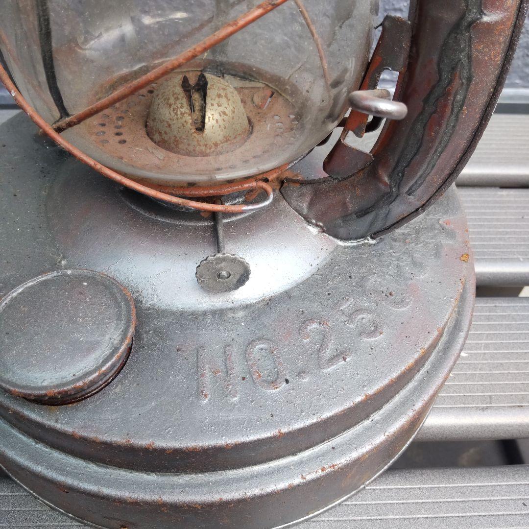 NO.250 オイルランタン 金属製 錆あり