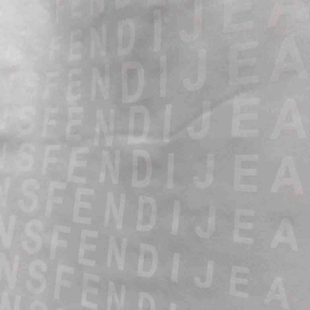 FENDI　フェンディ　ベスト