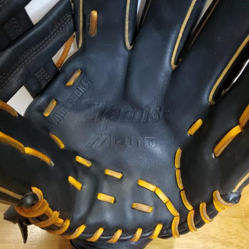 ミズノ エルプマイズ 限定モデル Mマークラベル 外野用 17N 軟式グローブ