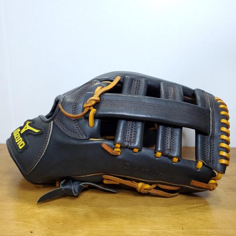 ミズノ エルプマイズ 限定モデル Mマークラベル 外野用 17N 軟式グローブ