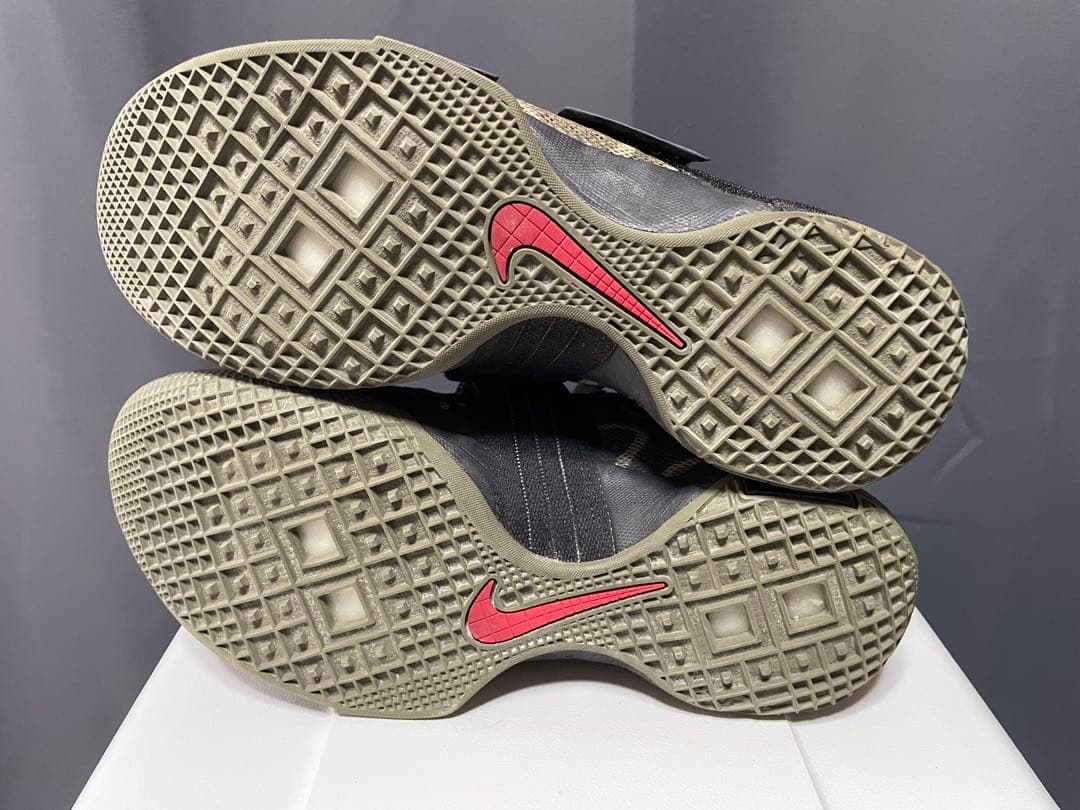 シューズ(男性用) NIKE ZOOM SOLDIER 10