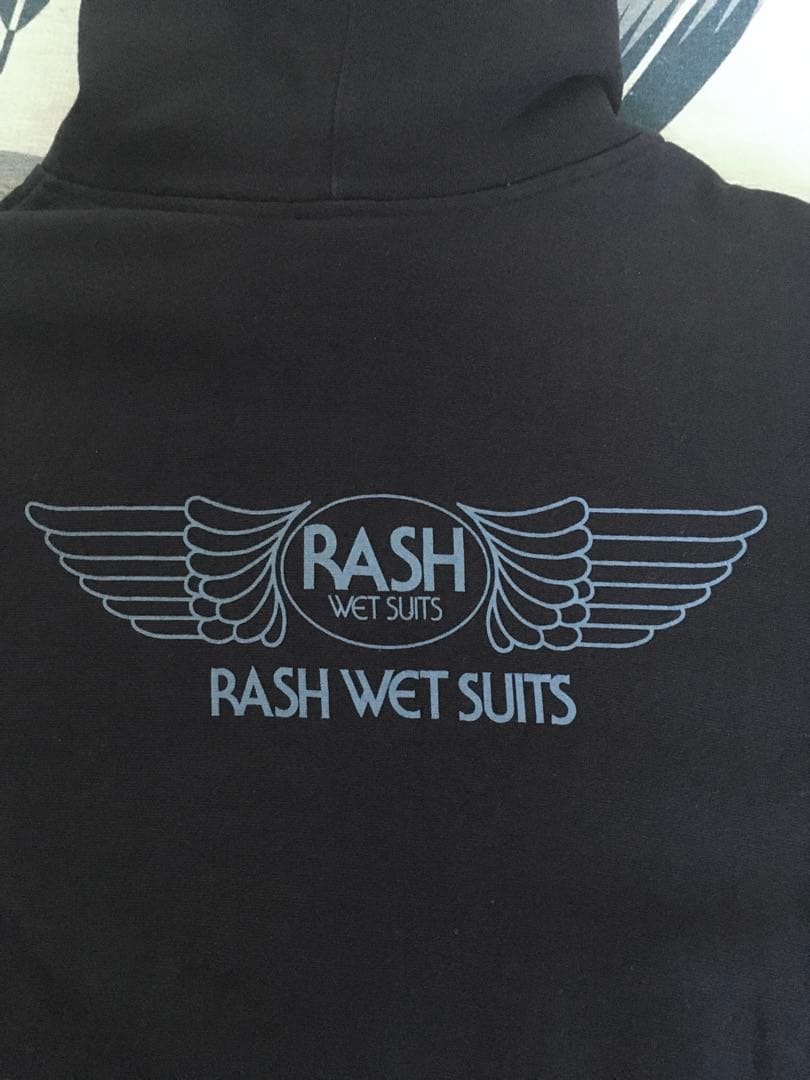 美品！ RASH WETSUITS 羽バック フルジップ XLパーカー