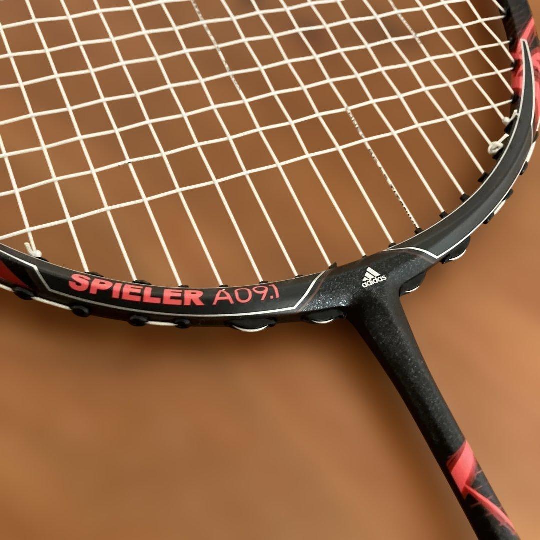 【美品】SPIELER A091 バドミントンラケット 黒/赤2本まとめ売り
