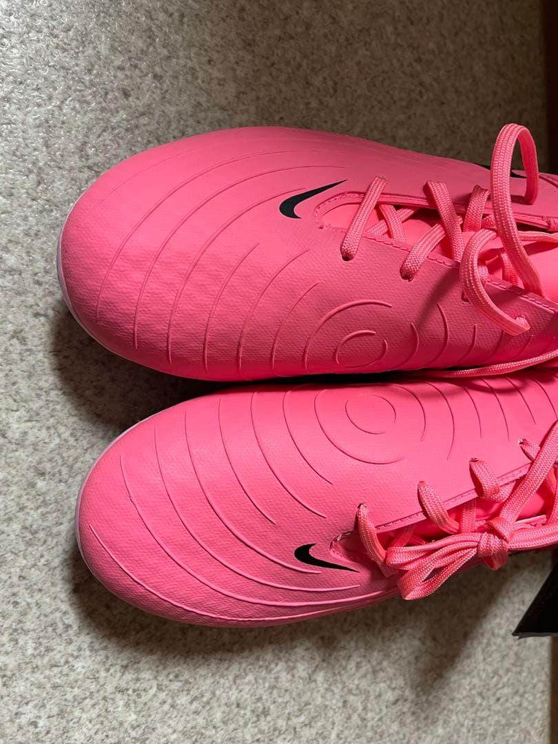 ☆新品☆ 未使用 NIKE サッカースパイク 25センチ ピンク