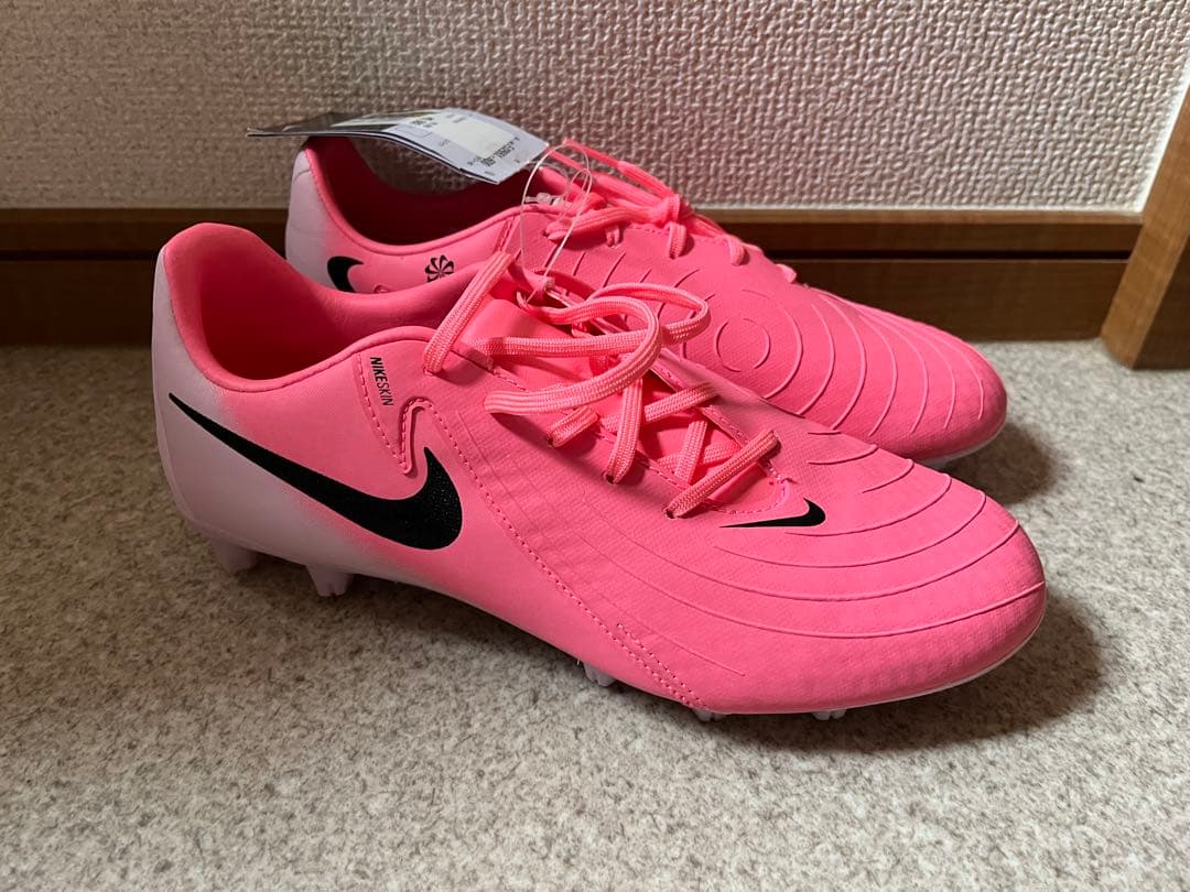 ☆新品☆ 未使用 NIKE サッカースパイク 25センチ ピンク