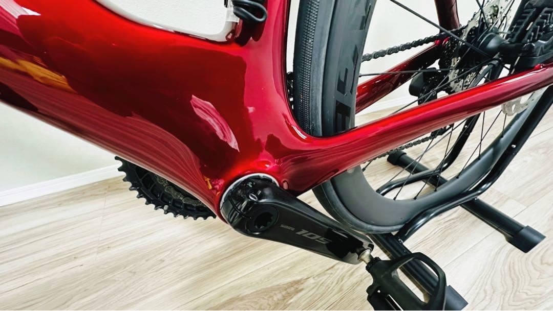 【ガイコツ　パーク】【爆速】TREK Madone SL6 Gen7