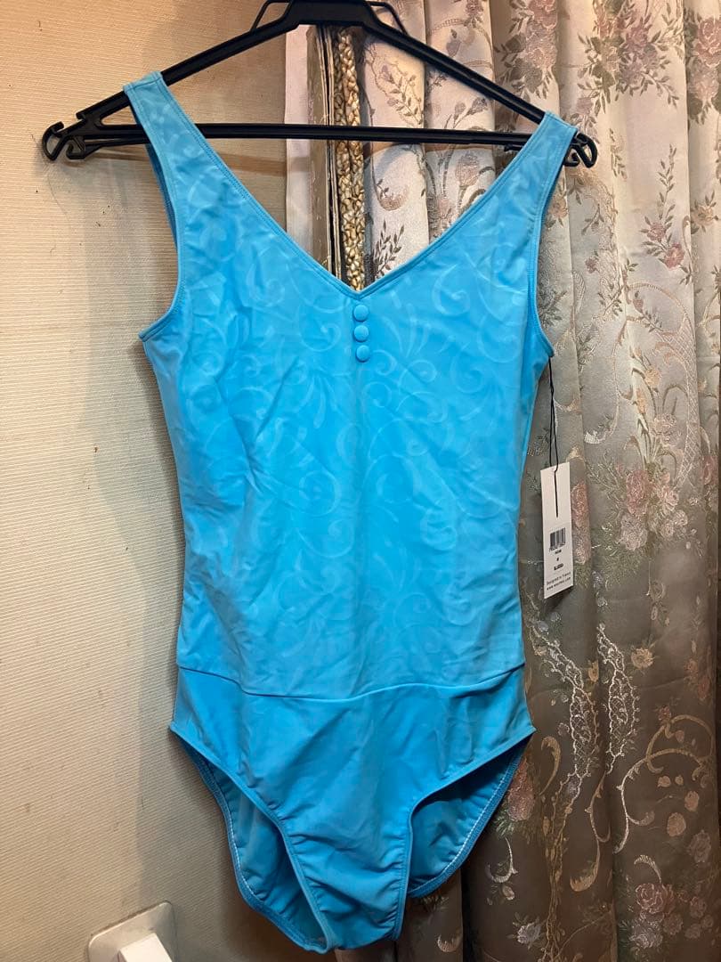 Wearmoi ウェアモア　Mタグ付き新品
