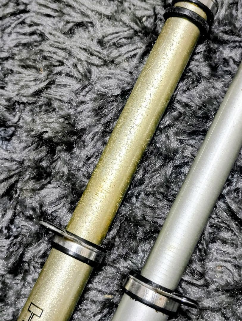 ダイワ磯潮T2号5.3m&リーガル磯1.5号5.3mまとめて2本