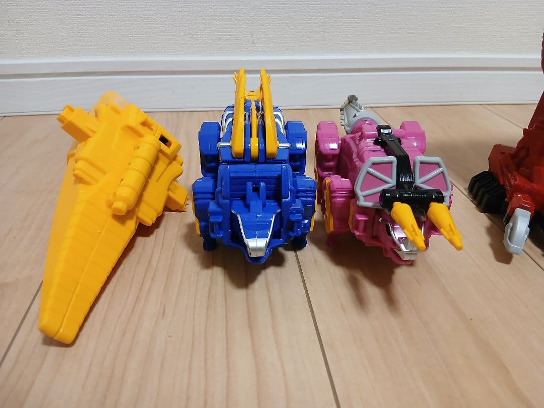 ギミック作動OK　獣電池付◆DXキョウリュウジン　獣電戦隊キョウリュウジャー合体