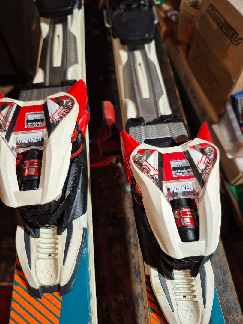 VOLKL RACETIGER スキー オレンジ