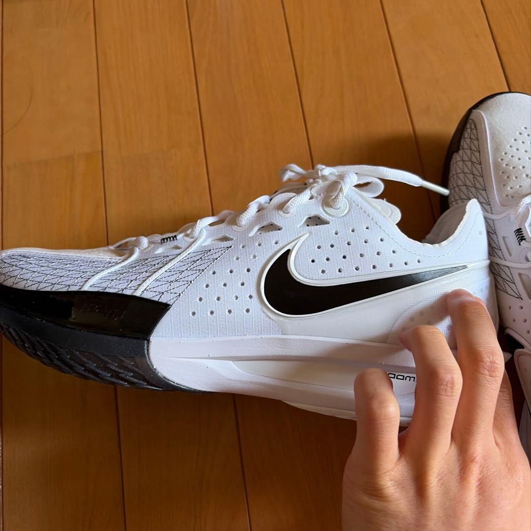 Nike gtcut3バスケットボールシューズ ホワイト/ブラック