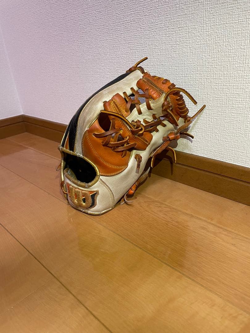ウィルソン　軟式グローブ オレンジ 黒 白