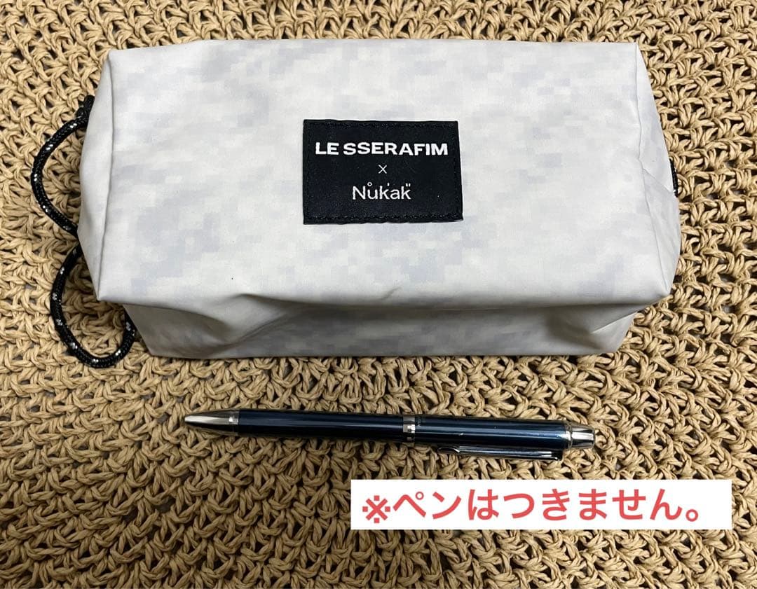 【希少】　ルセラフィム　nukak コラボ　ポーチ　FEARNADA垂れ幕